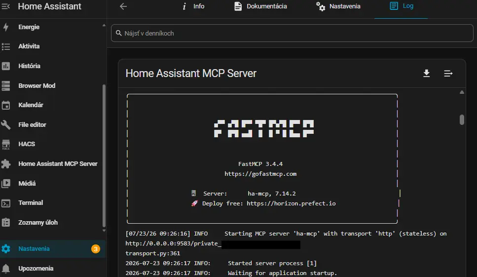 Log Home Assistant MCP Servera zobrazujúci Connect URL potrebnú na prepojenie s Claude Desktop.